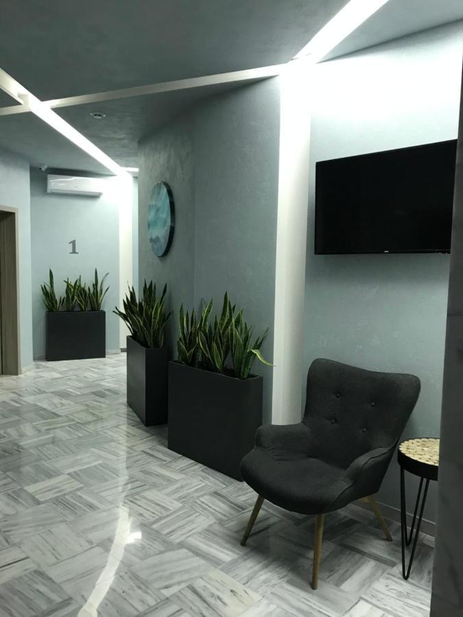 Iren Apartments 1+1 オデッサ エクステリア 写真